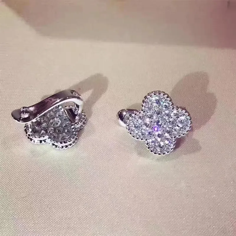 Pendiente de joyería con Clip de oreja de trébol para mujer, joyería de compromiso de boda, regalo de fiesta de Navidad a la moda