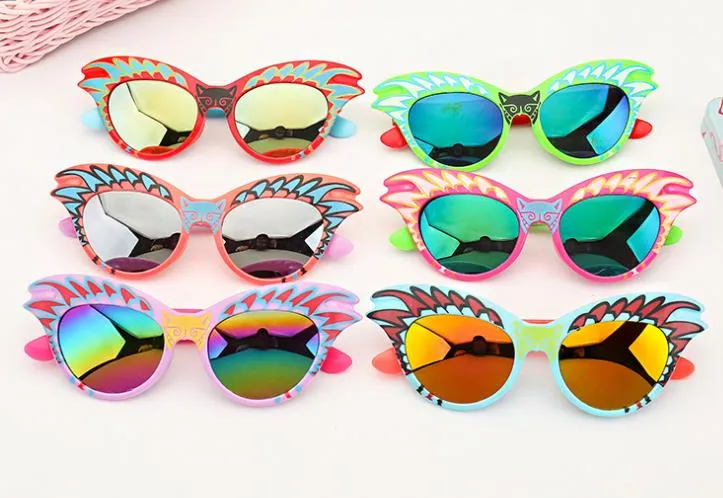 Lunettes de soleil mignonnes de dessin animé pour enfants, protection solaire pour enfants, filles et garçons, monture en plastique, Protection UV colorée