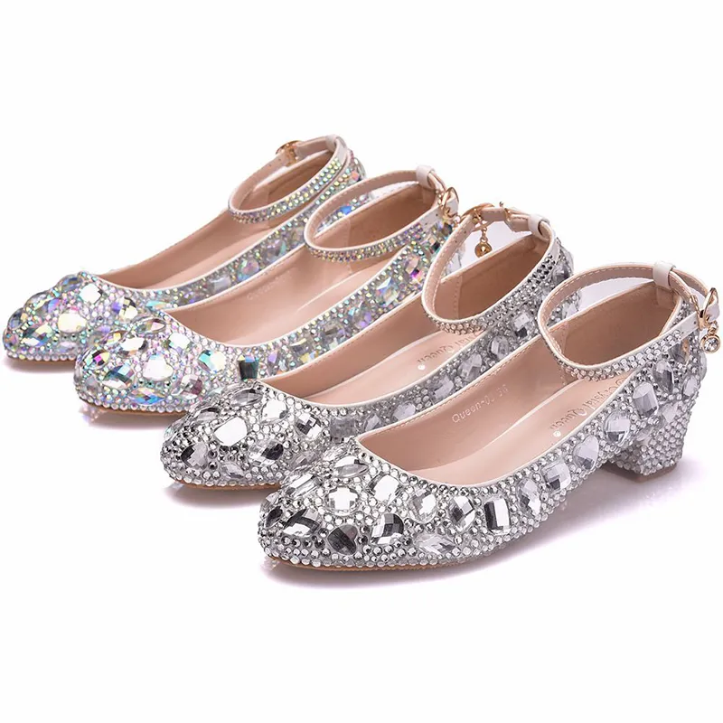 3cm Low Heel Comfortable Performance Skor Round Toe Rhinestone Bröllop Formell Klänning Skor Chunky Low Heel Party Prom Pumps