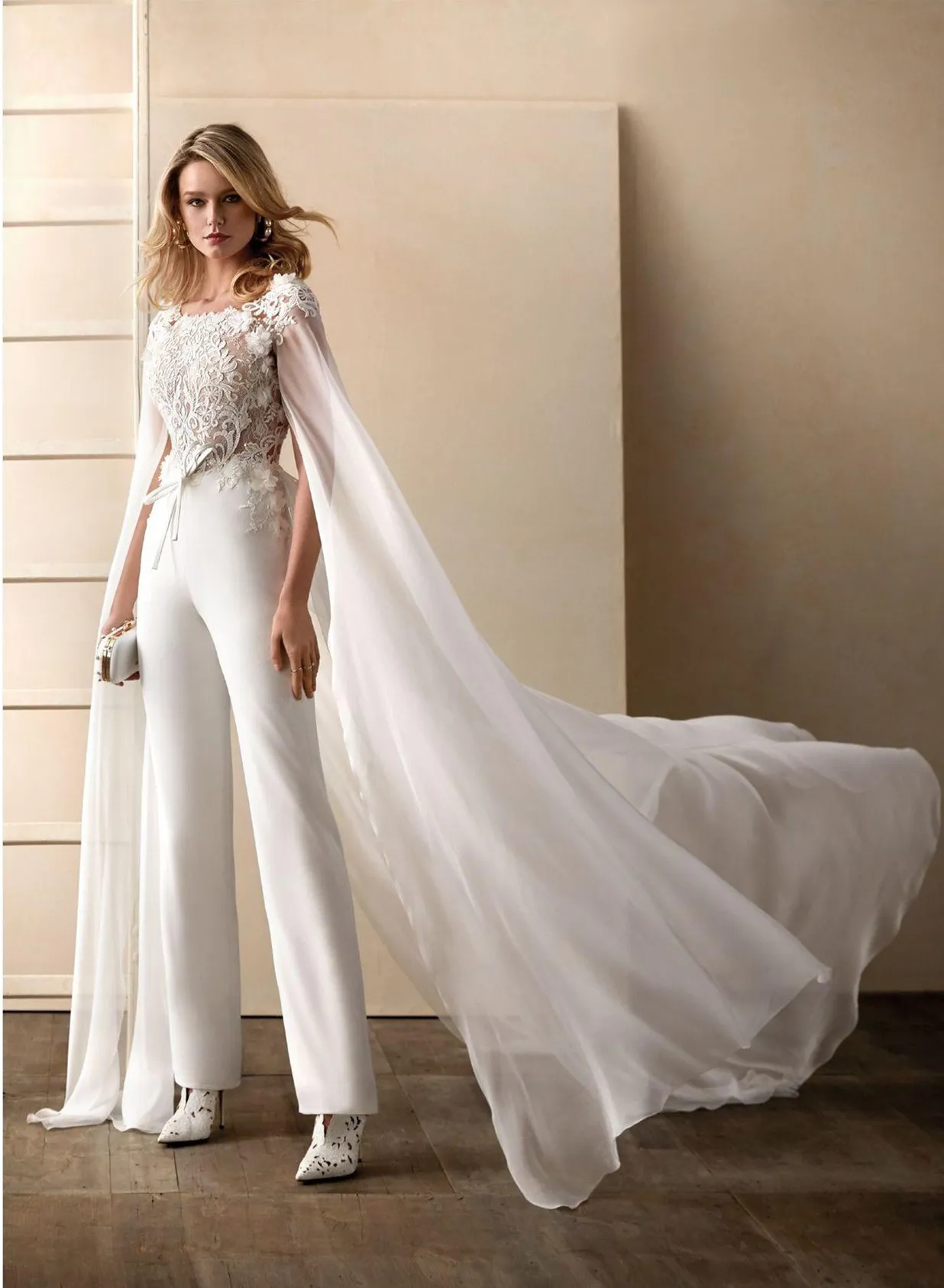 Monos sales boda 2020