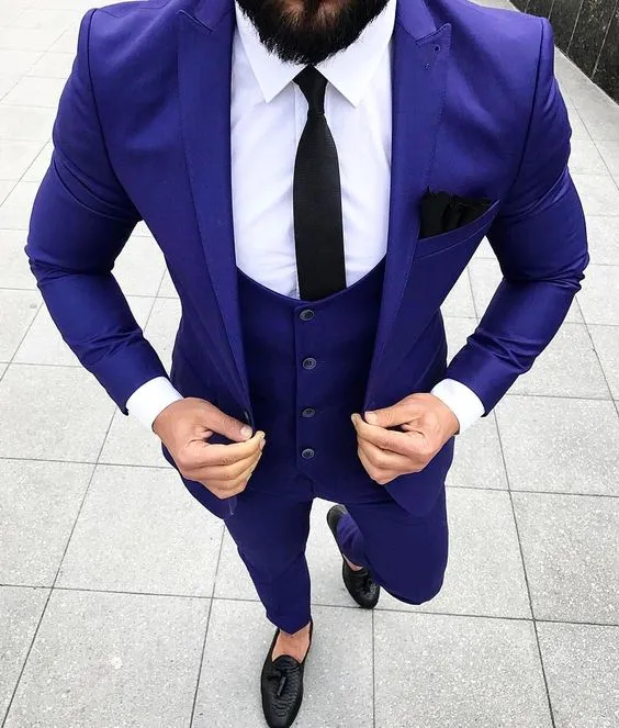 Klassischer blauer Hochzeits-Smoking für Herren, Bräutigam-Outfit, gekerbtes Revers, passender Herren-Partyanzug, maßgeschneiderte Trauzeugenkleidung (Jacke + Hose + Weste)