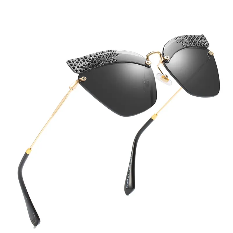 الأكثر مبيعا الأزياء الراقية الماس القط العين النظارات الشمسية المرأة العلامة التجارية نظارات السفر النظارات الشمسية المنصة نمط السيدات القط عيون النظارات الشمسية