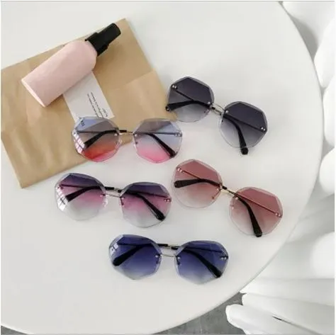Neueste coole polygonförmige Sechseck -Sonnenbrille Uv400 Brille Frauen Ozeanblatt UV -Schutz Brillenrahmen Goggle