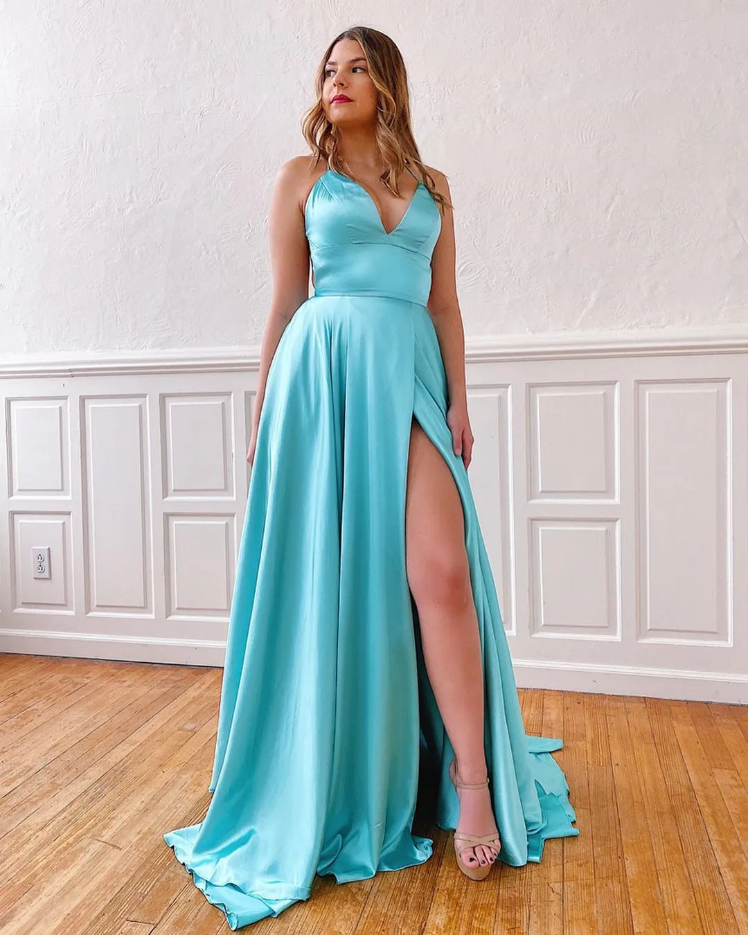 is dhgate legit for prom dresses Statement Back Prom Dress 2020 A Line Spaghetti... From 76,25 €