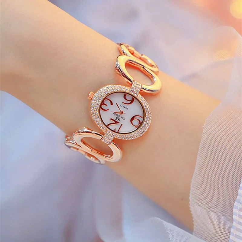 새로운 스타일의 타원형 여성 시계 패션 숙녀 팔찌 시계 럭셔리 다이아몬드 캐주얼 방수 손목 시계 선물 드롭 배송