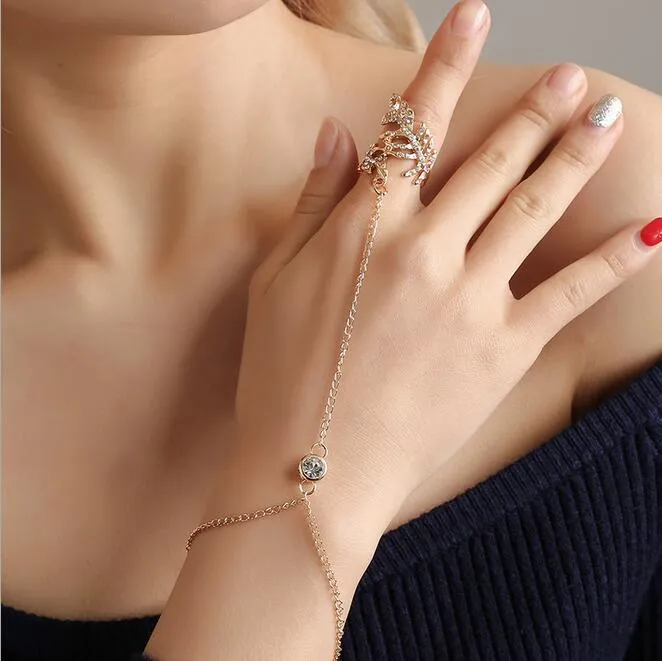 Europe and the United States creative ligaments jewelry fashion beautiful diamond-studded hollow leaves ring Siamese personality bracelet fe