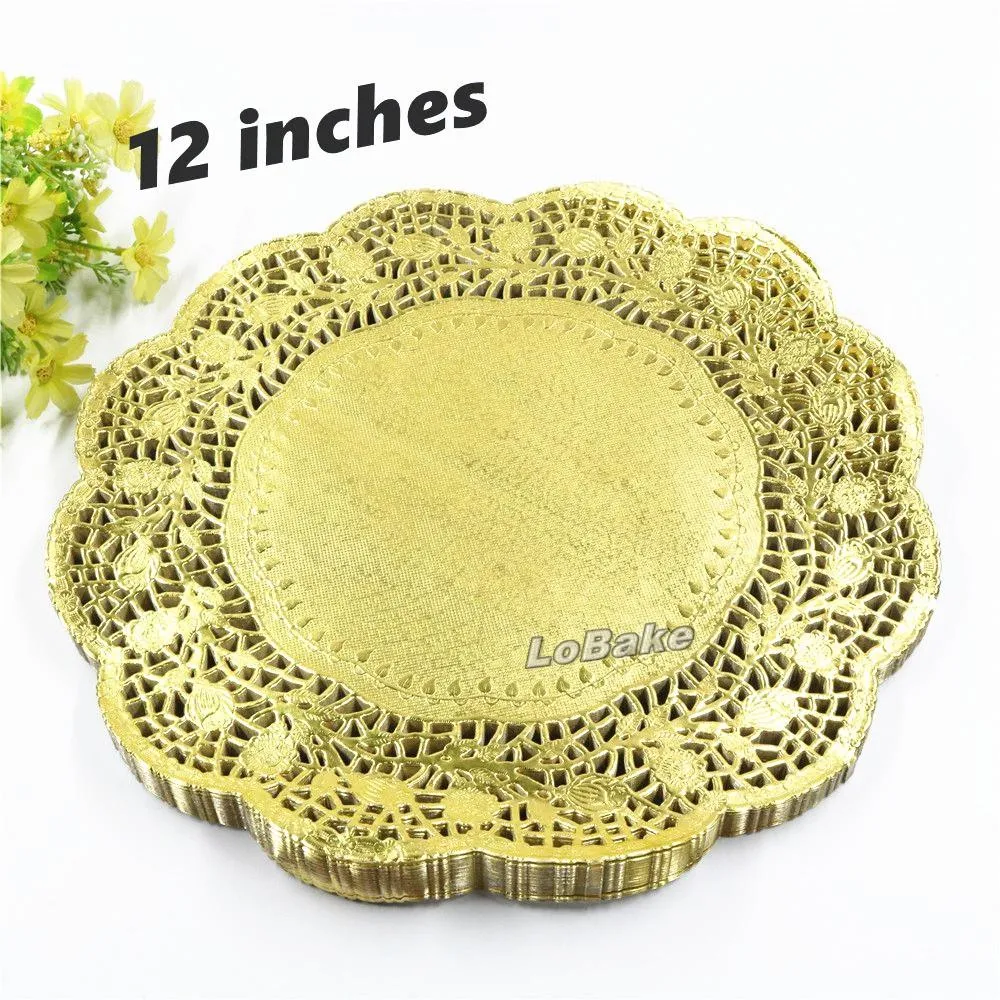 (100 stycken / pack) Nyankomster 12 tum Guldfärgad Rundpapper Spets Doilies Cupcake Bread Placemats Home Dinner Porslin