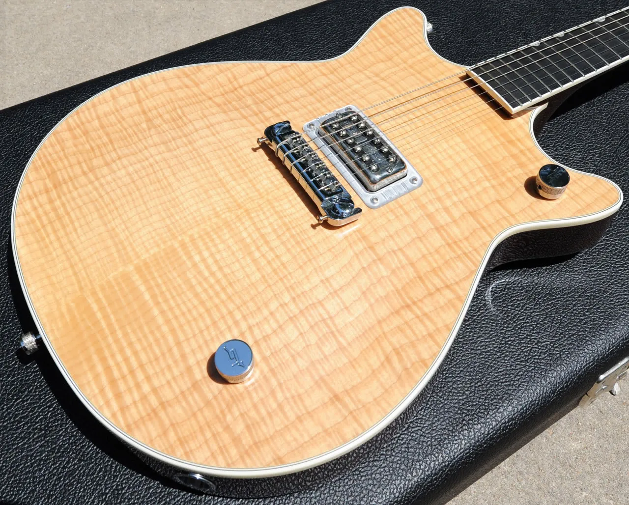 Natural Flame Maple Top Double Cutaway Electric Guitar with Original Gre Knobs Mahogany Body