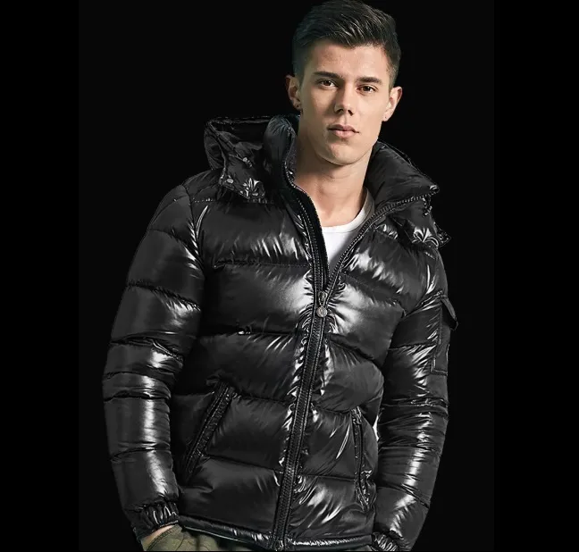 Moncler Hombres Chaqueta Abajo Espesar La Capa Del Hombre Negro La Chaqueta Con Capucha Maya Mantener Nuevo Estilo De Vestir Exteriores Shainy Parkas Encapuchado Nuevo Estilo De 383,97 € | DHgate