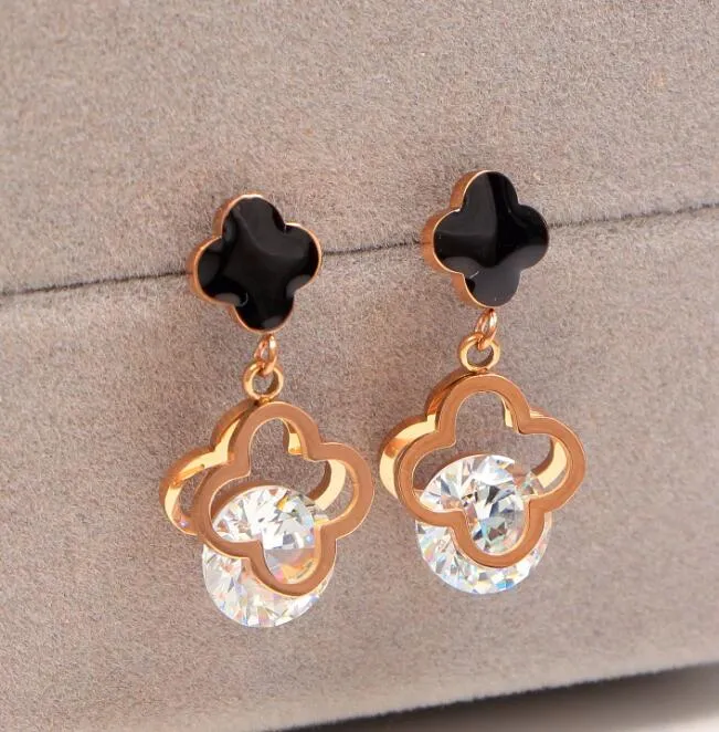 2019 boucles d'oreilles de créateur de mode de qualité supérieure plaqué or clous d'oreille de luxe V timbre boucles d'oreilles en acier inoxydable pour les femmes 327