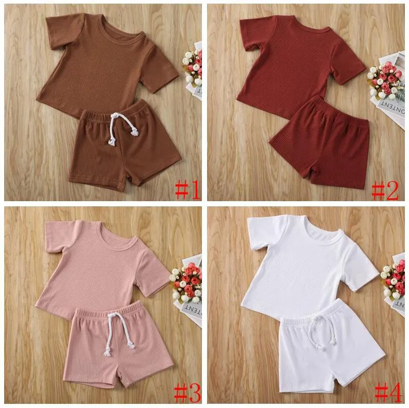 Baby Designer Kläder Barnpojkar Solid Artikel Pit Klädställ Sommar Kortärmad Top Shorts Suits Infant T-shirt Byxor Outfits BYP623