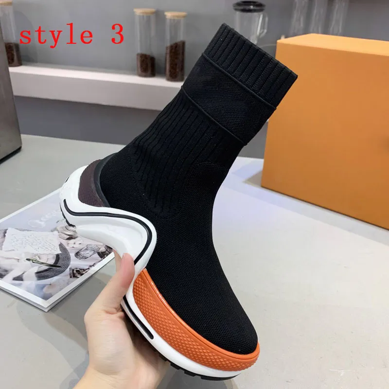 New Women luxury designer sneaker letter Knitted socks Martin Boots Comfortable platform Non-Slip lady Winter Booties of Size 35-40