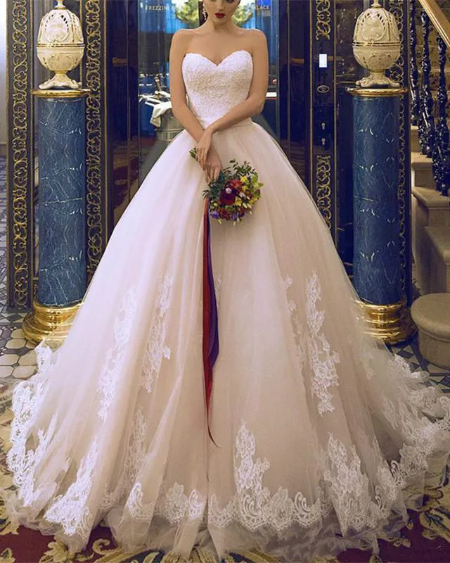 Piękna Koronkowa Aplikacja Suknie Ślubne 2019 Sweetheart Afryki Tulle Plus Size Arabski Vestido De Noiva Suknia Bridal Ball Custom