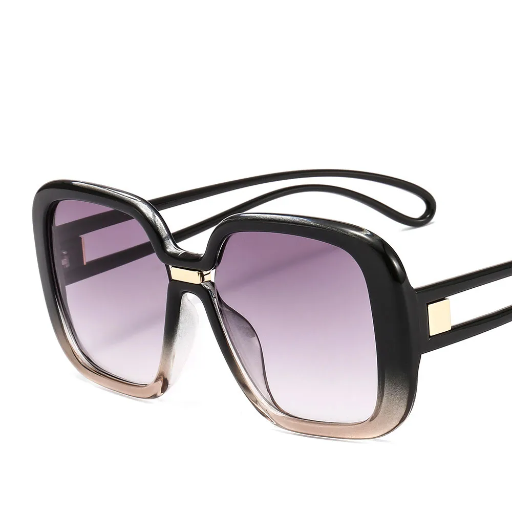 Oversized sunglasses Givenchy Black in Plastic - 34965407