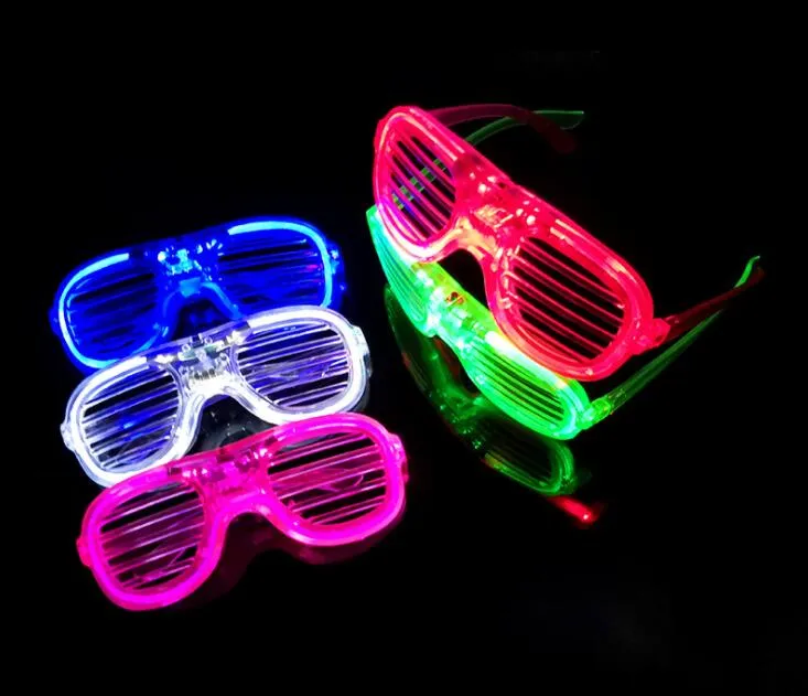 Mode Volets Forme LED Clignotant Lunettes Illuminer les jouets pour enfants Fournitures de fête de Noël Décoration lunettes rougeoyantes 30pcs / lot GB639308Q