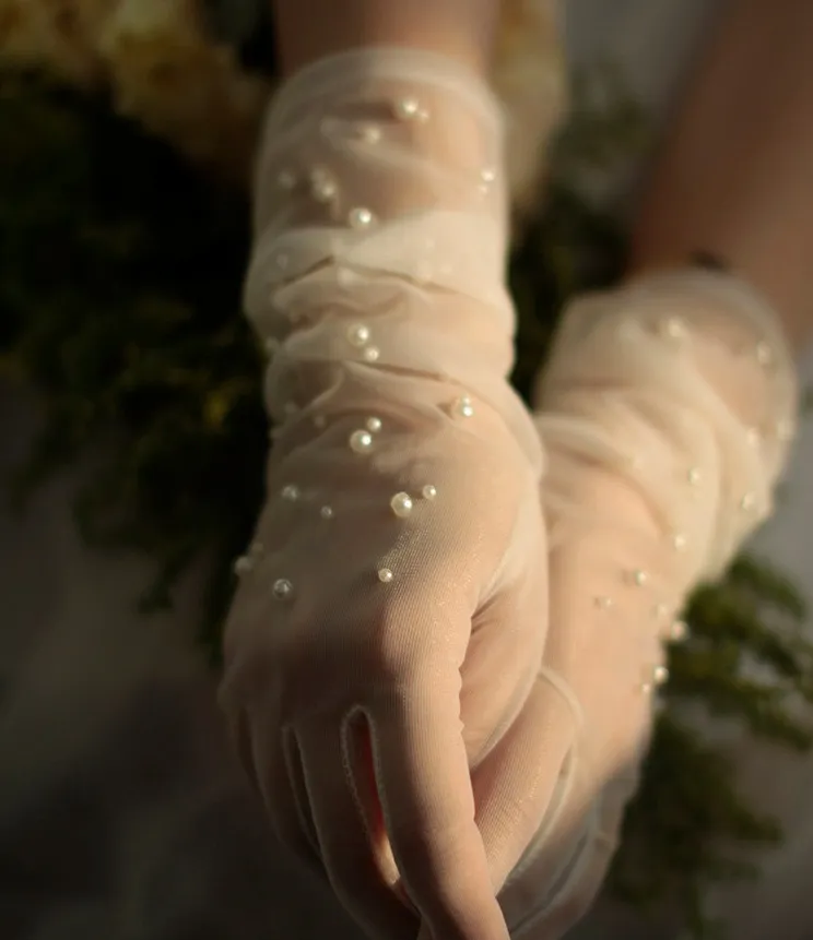 Bride Wedding Pearl Rękawiczki Długa projekt koronkowa gaza przezroczyste kobiety Rękawiczki Krótkie rękawice siatki ślubnej Akcesoria ślubne 240h