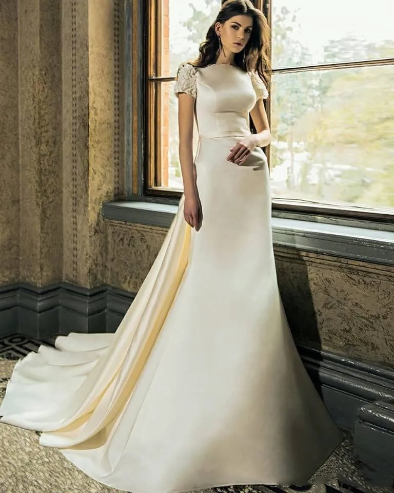 European Fashion Mermaid Short sleeve wedding dress with Detachable Train and Short Sleeves - Customizable Bridal Gown for Your Special Day European Fashion Mermaid Short sleeve wedding dress with Detachable Train and Short Sleeves - Customizable Bridal Gown for Your Special Day