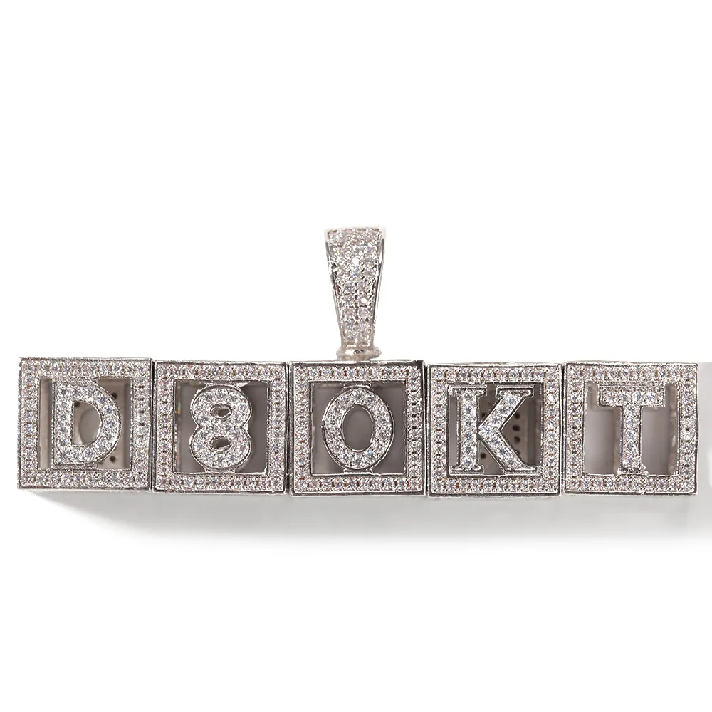 Gioielli Hip Hop Collana di diamanti Dadi scavati Nome personalizzato Catene ghiacciate Cubic Zirconia Set di rame con diamanti Placcatura in oro 18 carati