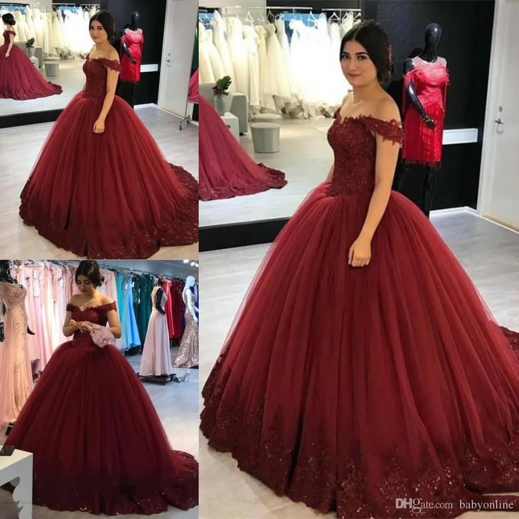 Principessa araba saudita Borgogna con spalle scoperte Abiti Quinceanera Abito da ballo Maniche ad aletta Abiti da sera da ballo Abiti da quinceanera