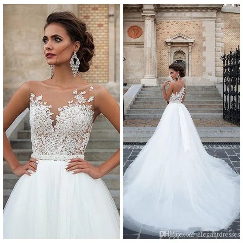 BADAJOZ Vestido de noiva princesa em tule com decote transparente