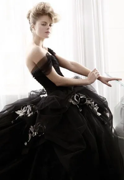 Black swan wedding dress hotsell