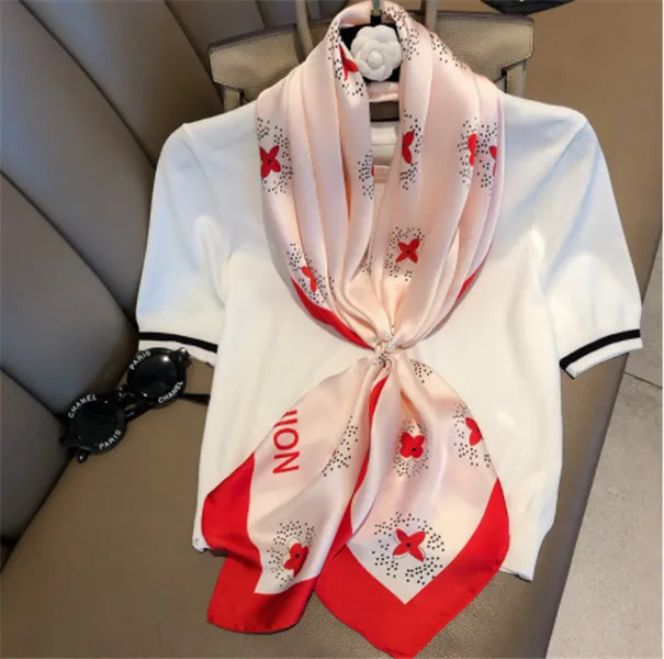 2019 new printed satin wholesale custom silk scarf female sky star four petal 90*90 square