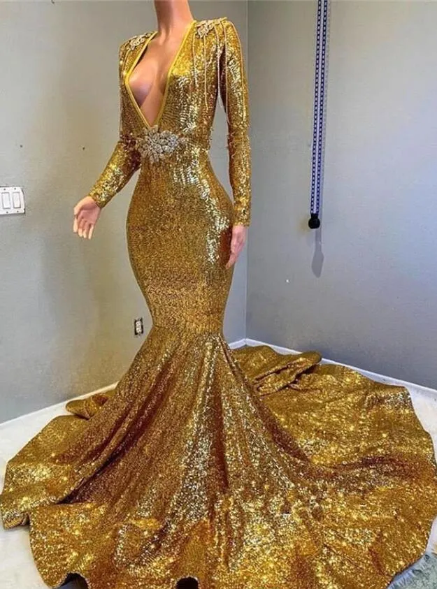 2019 Złote musujące Długie Rękawy Cekiny Syrenki Prom Dresses Deep V Neck Zroszony Kryształ Backless Sweep Party Suknie wieczorowe