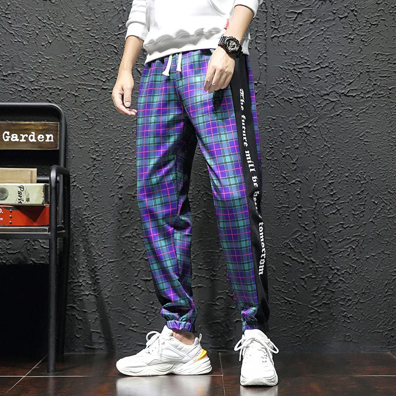 Blue top plaid joggers