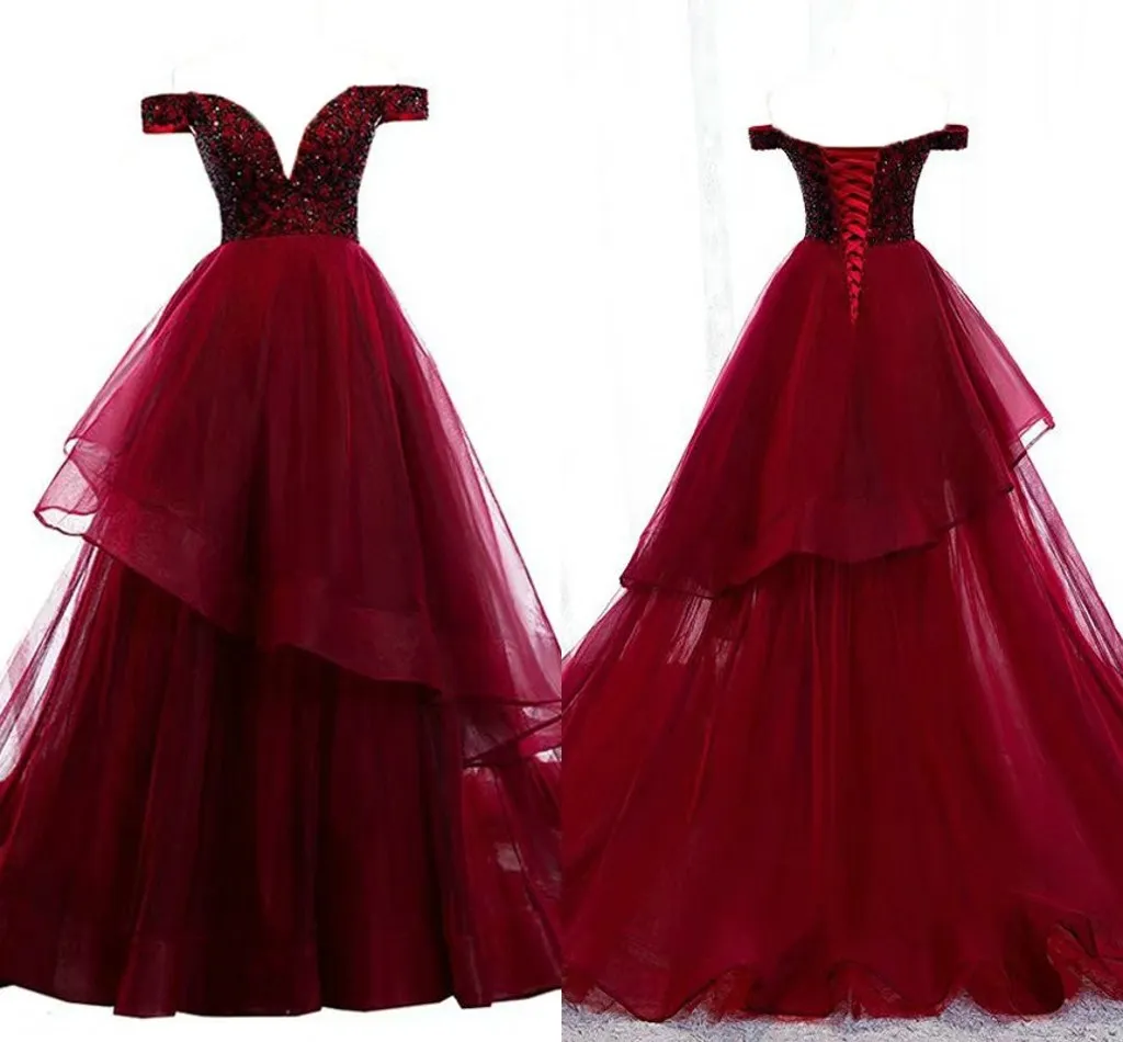 Abiti da ballo rosso scuro con volant 2020 per feste con perline al largo della spalla con apertura sul retro in tulle con lacci quinceanera per Sweet 16 Girls Vestidos De