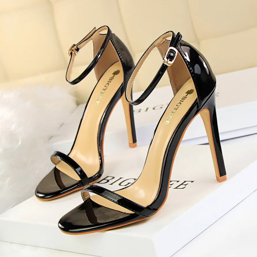 2019 Summer Fashion Womens Black Ankle Strap Sandals With Super High Heels And Pumps Fetish High Heels For Women From Peace dove 23.1 DHgate.Com
