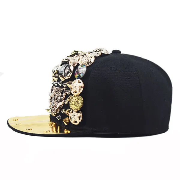 Tendance nouveaux rivets en métal lourd hip hop chapeau tête de léopard crâne couleur diamant chapeaux à jante plate