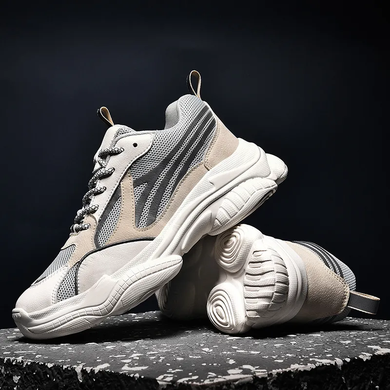 Wholesale Retail women mens running shoes 3M Reflective Black White Grey sports trainers designer sneakers Homemade brand Made in China