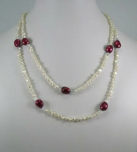 手の結び目の自然なバロック赤の白い淡水真珠のクリスタルセーターチェーン長い90cmのネックレス