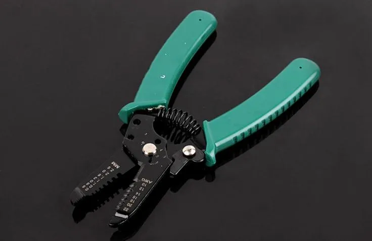 VAG Outil De Coupe De Câble Outil De Dénudage De Dénudeur De Coupe VAG Outil De Coupe De Câble Outil De Dénudage De Dénudeur De Coupe