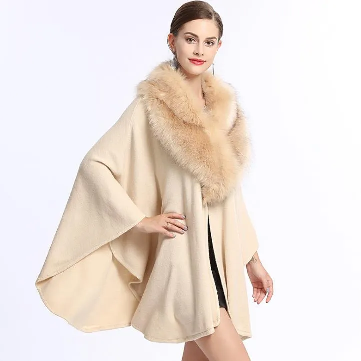 Europa Höst Vinter Plus Storlek Kvinnors Strikkad Kap Cloak Coat Faux Fox Fur Collar Outwear Ponchos Lady's Cardigan Poncho Coat C4007