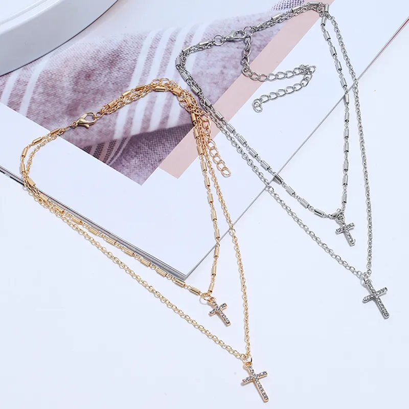 Partihandel och amerikanska smycken Retro Cross Multi-Layer Halsband Kvinnors Fashion Enkel Business Baitie Clavicle Chain