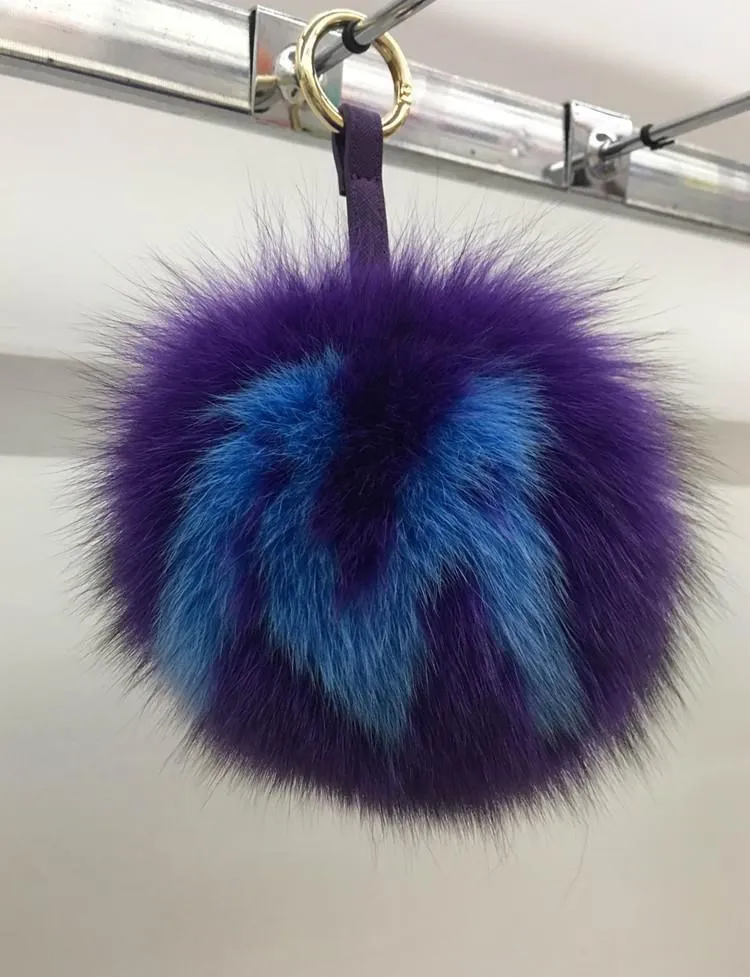 Custom 15cm Big Fluffy Bag Bugs Pompon Keychain luxury Alphabet Fox Fur Ball Pom pom Key Chain Backpack Bag Purse Charms Gift