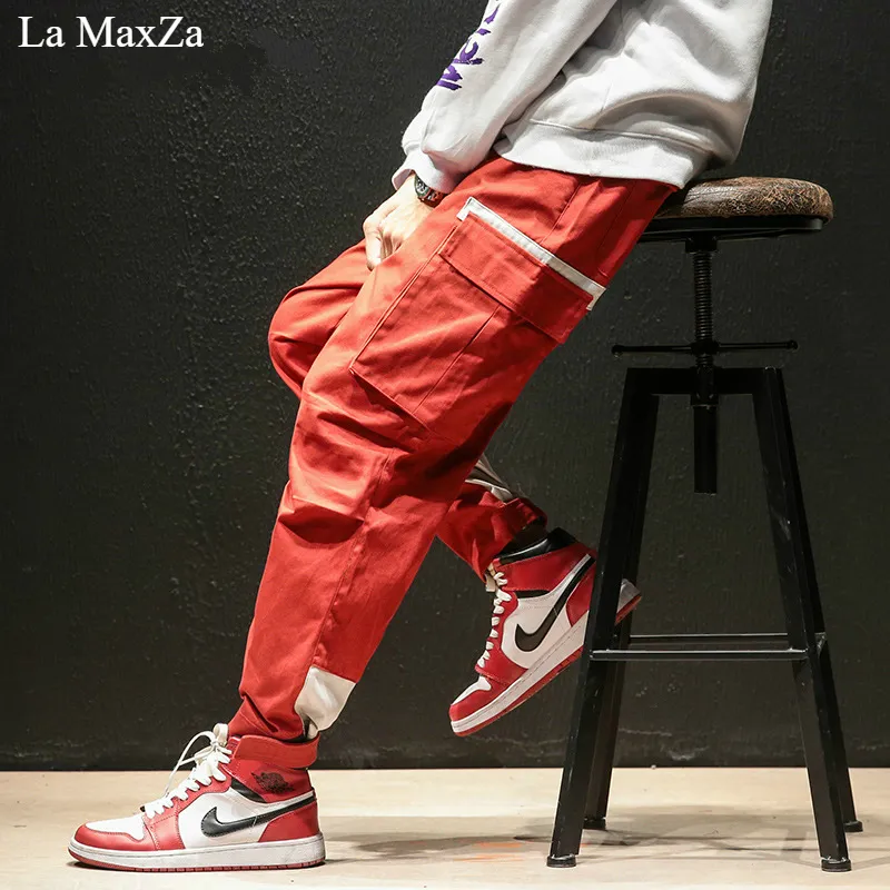 La Maxzaヒップホップトラック冬の動向スウェットパンツストリートウェアプラス脂肪大規模なコード小さな足の男性ズボン韓国のファッション