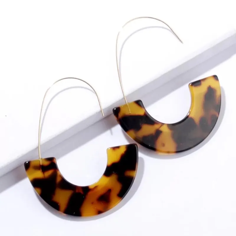 Léopard Acrylique Acétate Conseil Dangle Lustre À La Mode U Boucles D'oreilles Femmes Mode Personnalité Exagérée Goujons De Commerce Extérieur 10 Couleurs