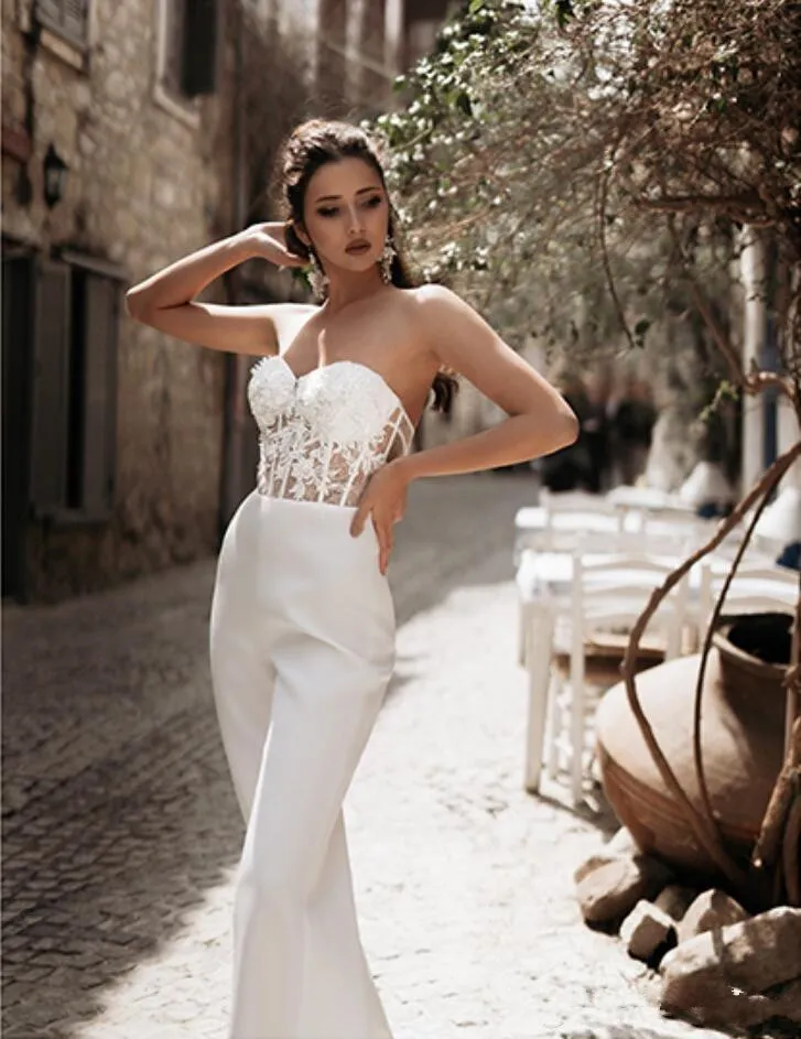New Lace Appliqued Mother of the Bride Suits Jumpsuits With Detachable Skirts Sweetheart Tulle Beach Evening Dress Boho Bridal Gowns Q73