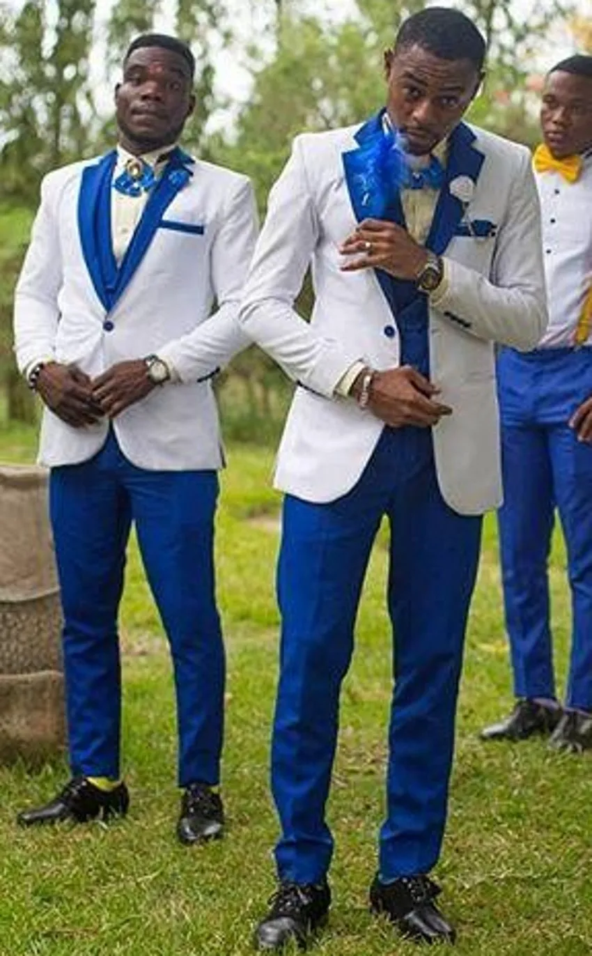 Slim Fit White Groom Smokingi z Royal Blue Lapel Groomsman 3 Piece Men Prom Business Suit Kurtka Blazer (Kurtka + Spodnie + Kamizelka + Kamizelka) 2660