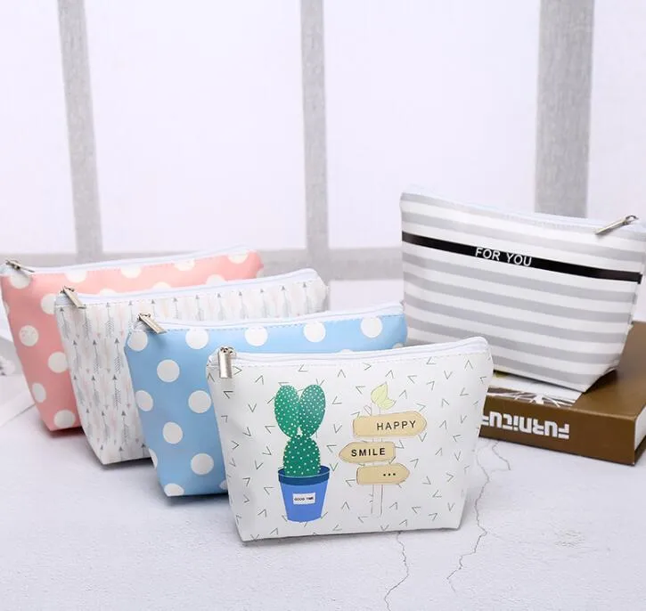 50pcs Toiletry Kits Fresh Dots Stripes Printing Multifunctional Sport Cosmetic Bags