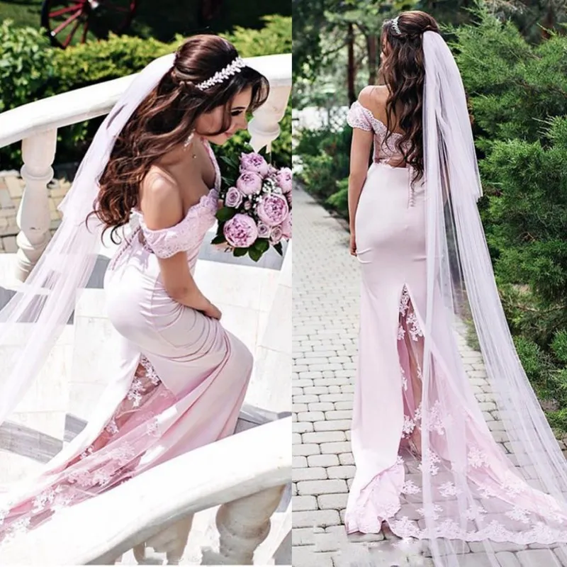 Eleganta rosa bröllopsklänningar enkel stil spets av axelstrand brudklänningar chiffong sjöjungfru sweep train billig bröllopsklänning skräddarsydda