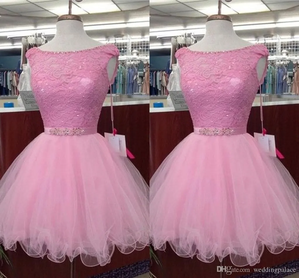 Urocza Suknia Balowa Krótkie Suknie Homecoming Koronki Top Aplikacje Zroszony Pink Tulle Party Dresses Real Photos