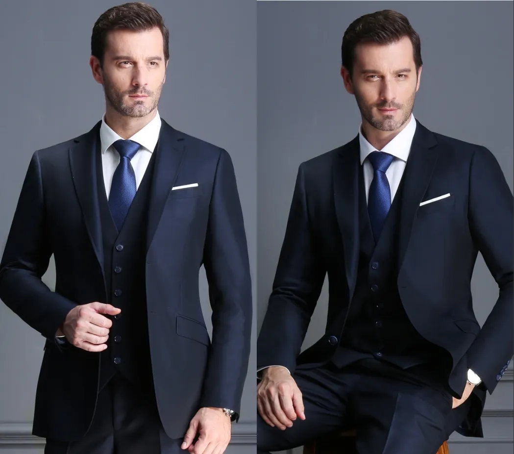 Lapel Groom Tuxedos 2 Przycisk Mężczyźni Garnituje Męskie Business Casual Suit Dress Dwuosobowy Szczupła Smukła Suknia Ślubna Garnitur (Kurtka + Spodnie + Kamizelka)