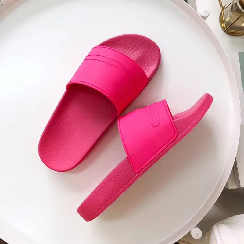 2019 luxury Designer Summer rubber slide sandal for Men and women Flat slipper bright colorful summer feel permeating Beach flip flops