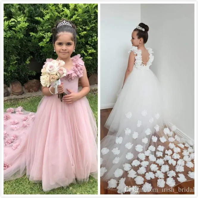 Backless Sexy Flower Girl Dresses Hand Made Flowers Tulle Little Girl Wedding Dresses Vintage Communion Pageant Dresses Gowns