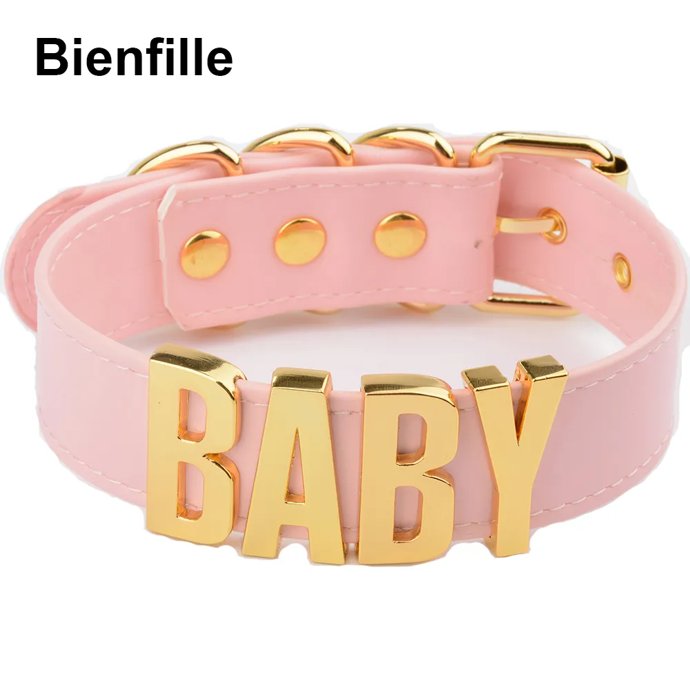 Personalisierter Charme Kawaii Gold Metall Baby Buchstaben Choker Halskette Frauen Mädchen PU Pink Leder Punk Harajuku Kragen Wort Halskette
