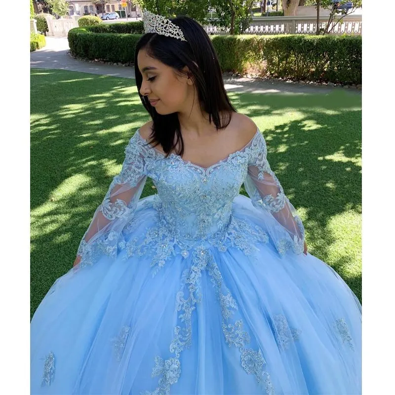 Sky Blue Lace Ball Gown Quinceanera Prom Klänningar Beaded Off Shoulder V-Neck Långärmad Tulle Afton Party Sweet 16 Dress