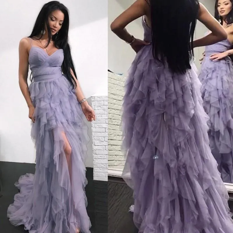 Abiti da ritorno a casa color lavanda Tulle Sweetheart Ruffles Spaghetti Strap Gonne a file Abiti da festa per donna Sweep Train Side Split Prom Dresses